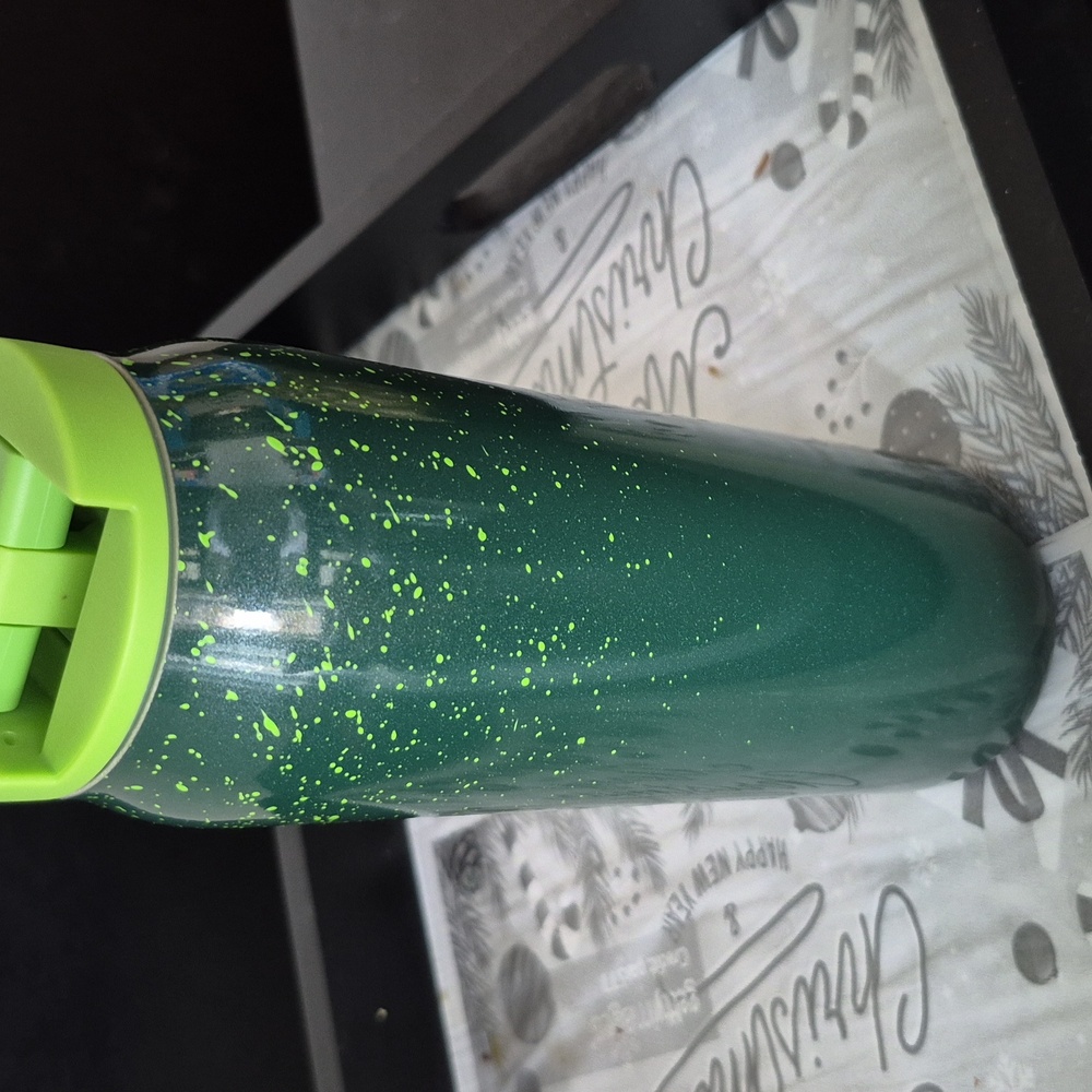 NWOT Winter Green 20fl.oz Starbucks Cup